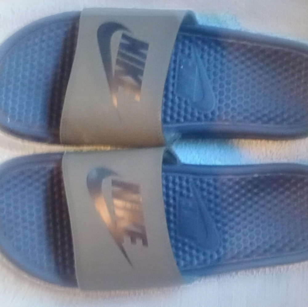 Nike slides mens size 11